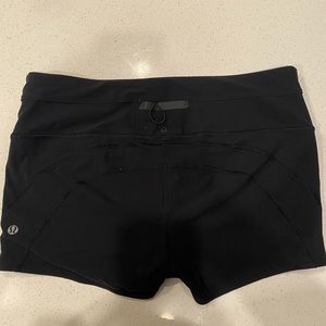 Lululemon reversible shorts